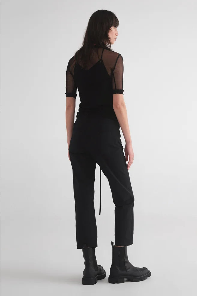 Taylor Uncover Jean Black