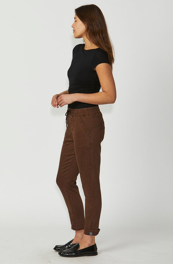 New London Hope Jean Chocolate