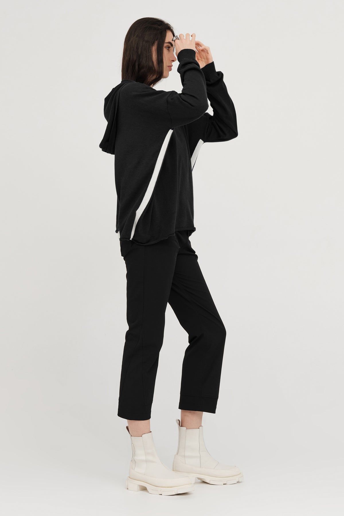 Taylor Subject Hoodie Black/Ivory