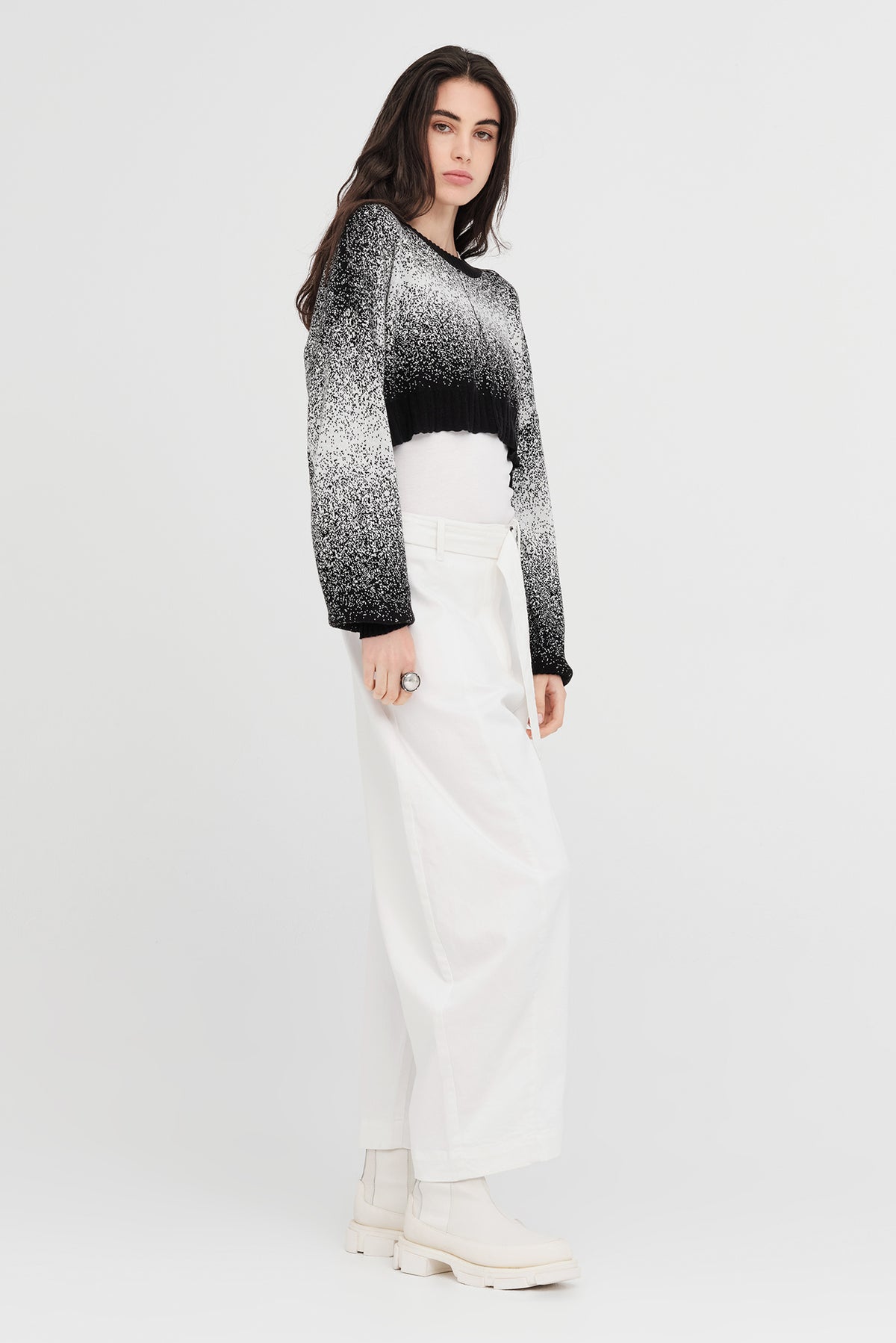 Taylor Gradient Art Sweater Black/Ivory ARRIVING SOON