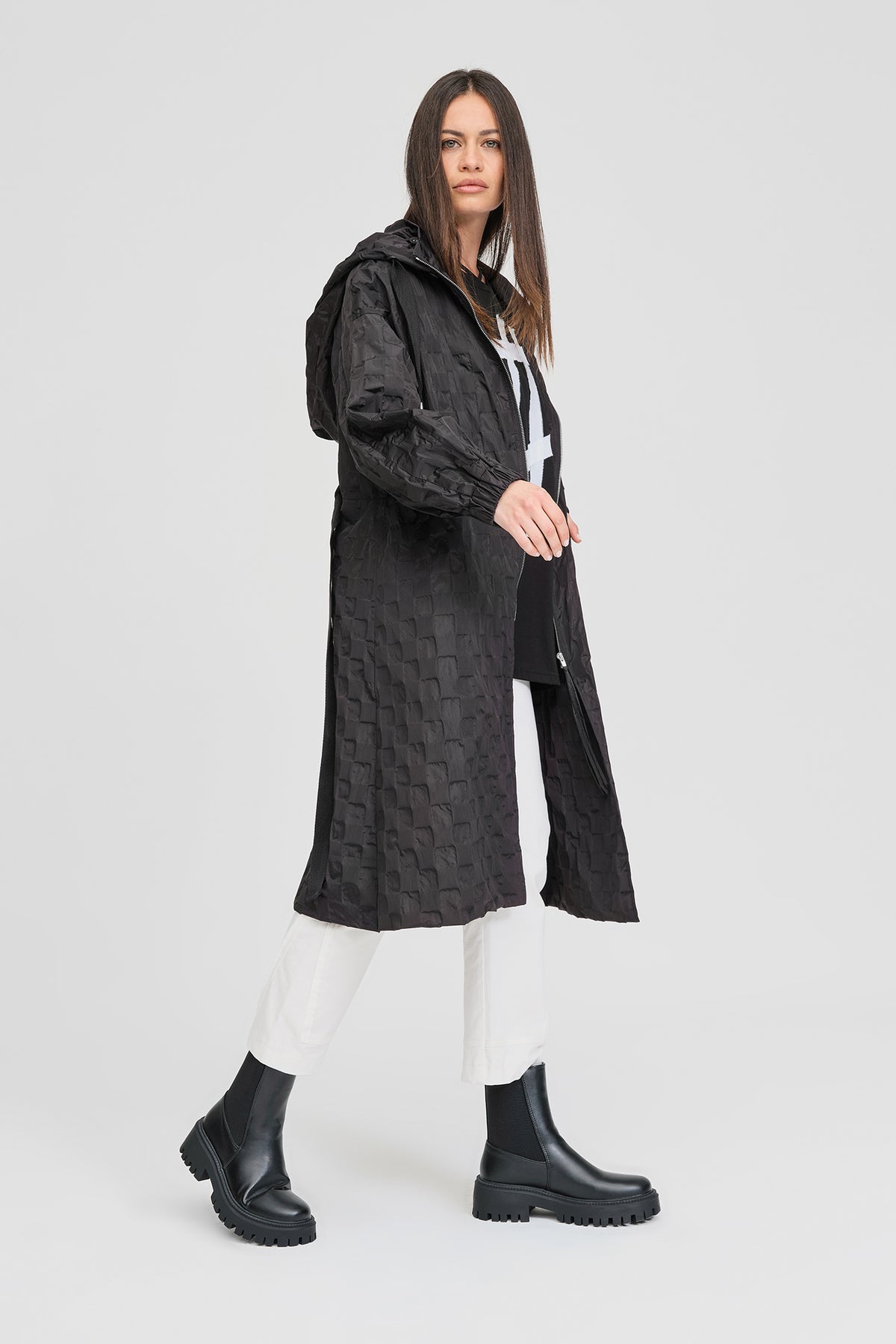 Taylor Textured Ascribe Raincoat Black