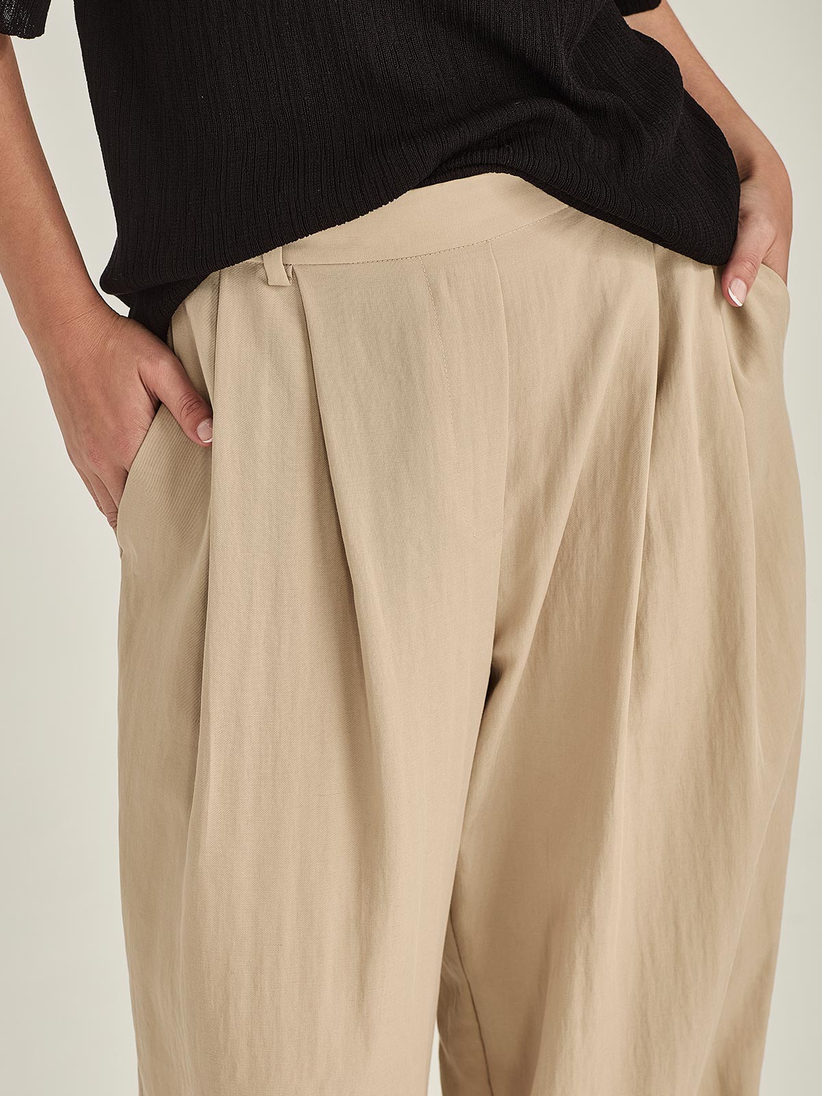 Caroline Sills Brodie Pleat Pant