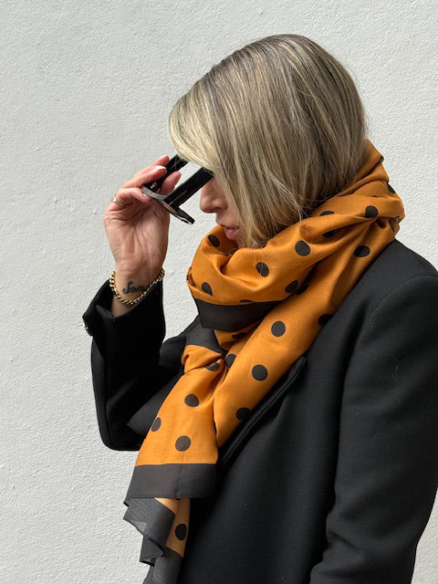Dark Hampton The Gallagher Scarf