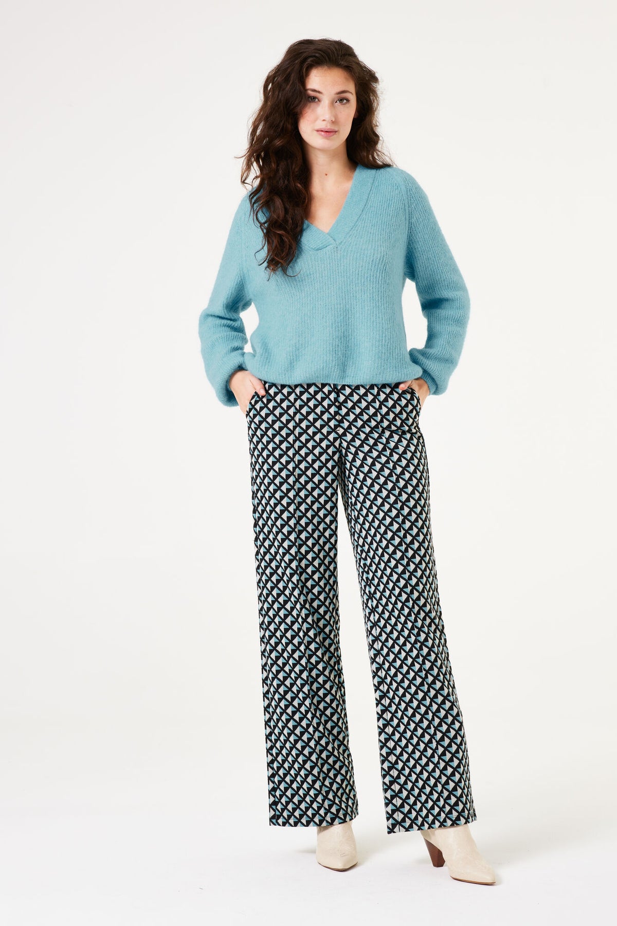 Garcia V Neck Jumper