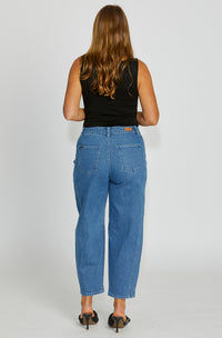 New London Truro Barrel Jean