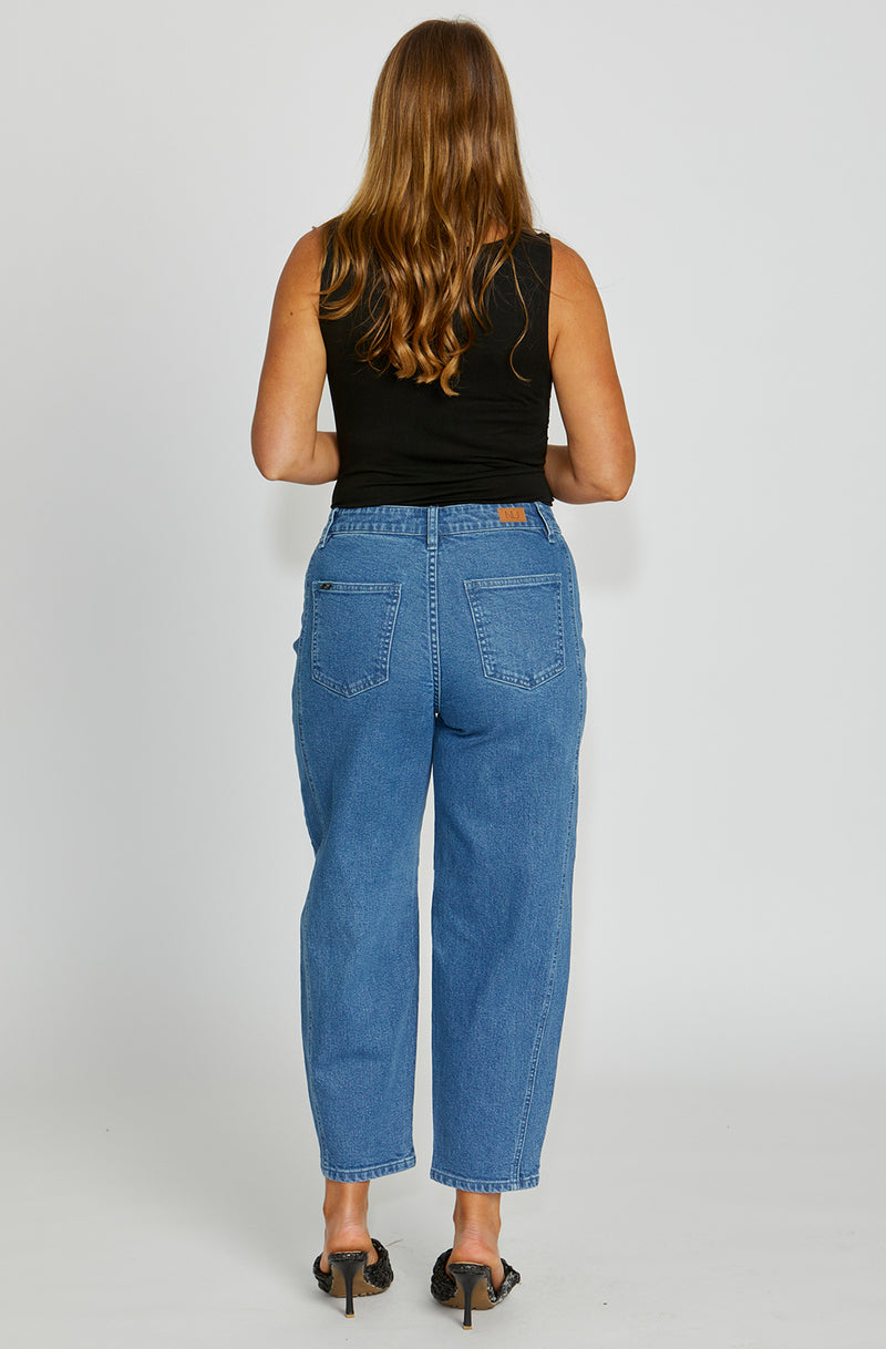 New London Truro Barrel Jean