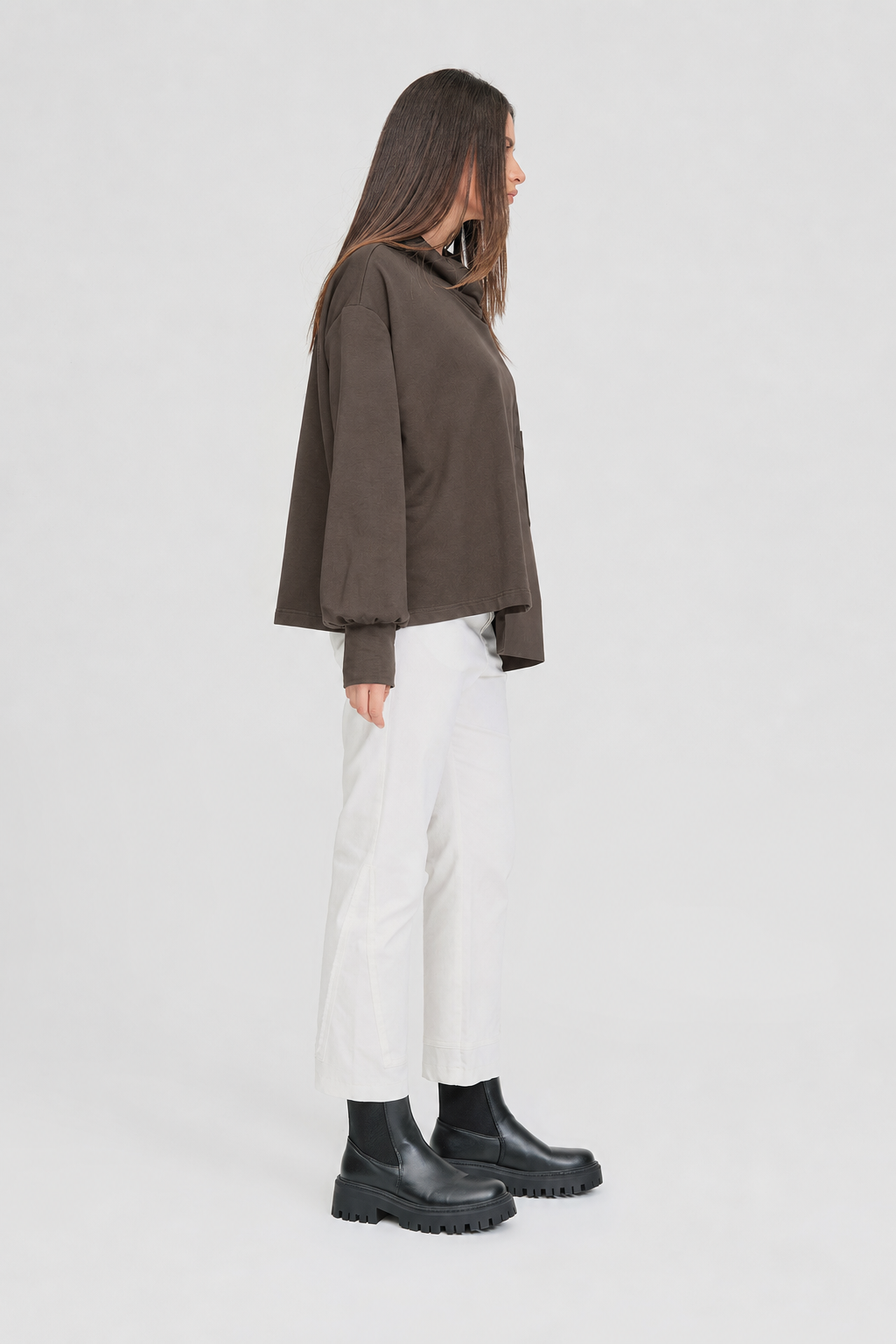 Taylor Pocket Sweat Pinecone