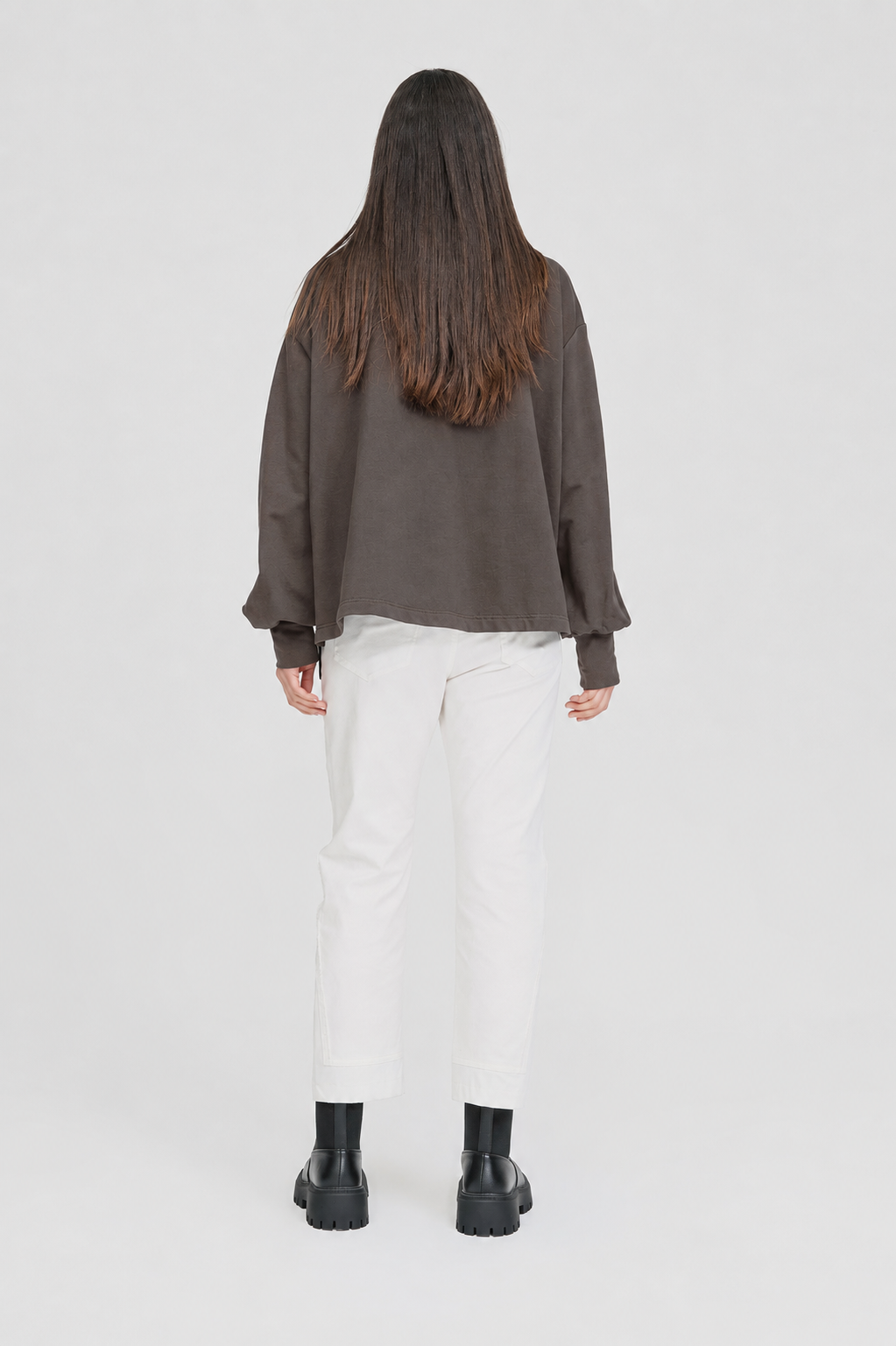 Taylor Pocket Sweat Pinecone
