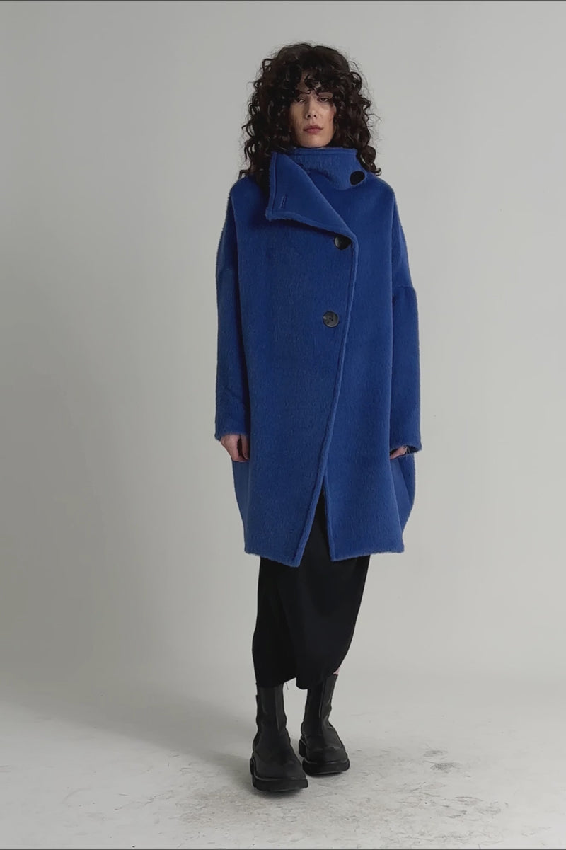 Taylor Magnitude Coat